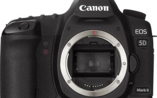 Цифровой фотоаппарат Canon EOS 5D Mark II
